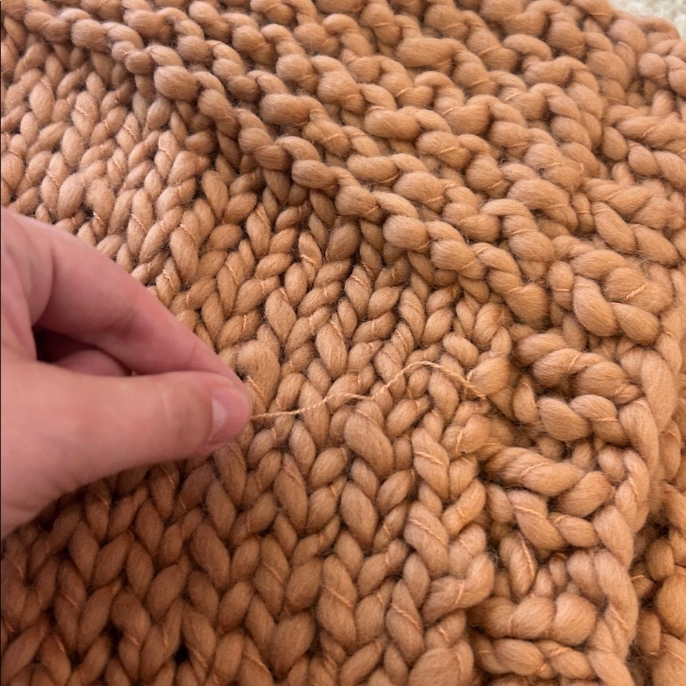 Loopy Mango Merino Wool Chunky Knit Sweater Vest Camel - Picture 4 of 6